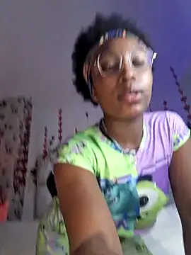 EmmaSanzz  online show from 02-10-25, 11:46