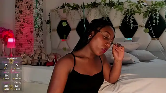 EmmaSanzz  online show from 03-16-25, 05:39