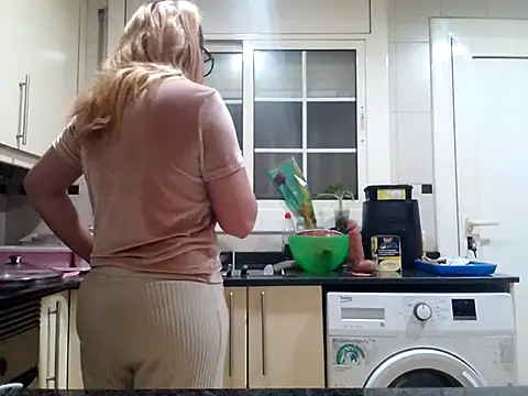 Dakota Blonde08 online show from 11-02-25, 07:49