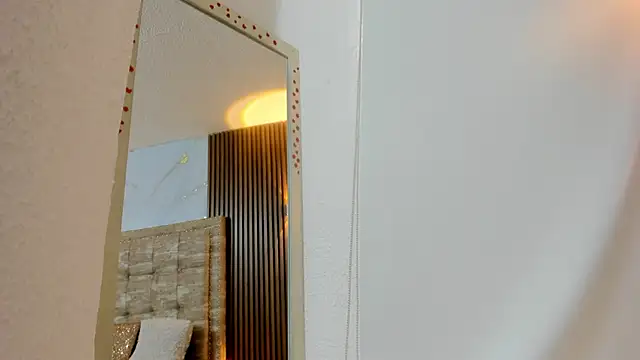 Carolina hernandez22 online show from 09-14-25, 12:04