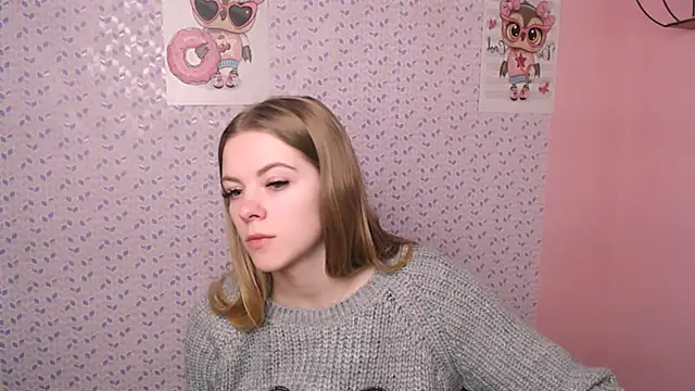 Snapshot of AliceFlirtt_ chatting on 12-26-24, 02:05 AliceFlirtt online show from 12-26-24, 02:05