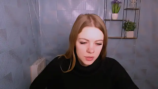 Snapshot of AliceFlirtt_ chatting on 12-28-24, 10:58 AliceFlirtt online show from 12-28-24, 10:58