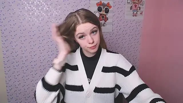 Snapshot of AliceFlirtt_ chatting on 01-20-25, 08:41 AliceFlirtt online show from 01-20-25, 08:41