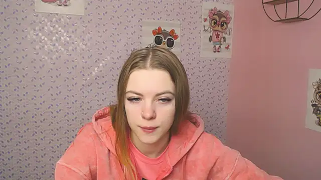 Snapshot of AliceFlirtt_ chatting on 02-11-25, 07:54 AliceFlirtt online show from 02-11-25, 07:54