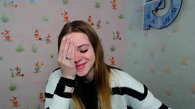 Snapshot of AliceFlirtt_ chatting on 02-21-25, 03:10 AliceFlirtt online show from 02-21-25, 03:10