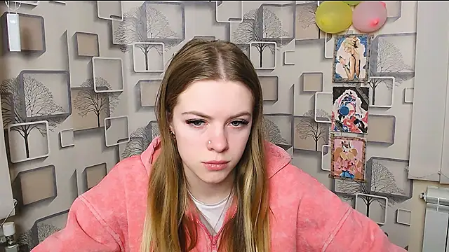 Snapshot of AliceFlirtt_ chatting on 02-22-25, 07:56 AliceFlirtt online show from 02-22-25, 07:56