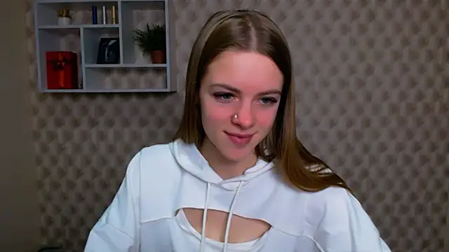 Snapshot of AliceFlirtt_ chatting on 11-03-25, 02:18 AliceFlirtt online show from 11-03-25, 02:18