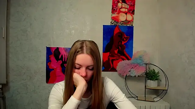 Snapshot of AliceFlirtt_ chatting on 11-21-25, 07:40 AliceFlirtt online show from 11-21-25, 07:40