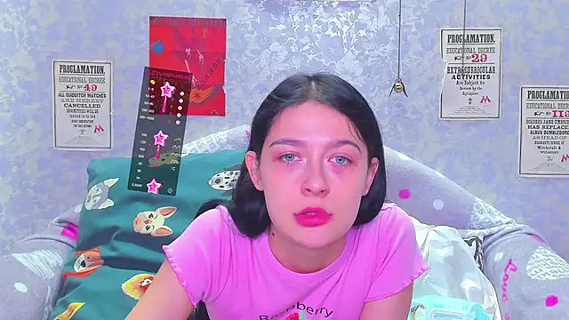 Snapshot of Vanessa_Florence chatting on 02-18-25, 01:21 Vanessa Florence online show from 02-18-25, 01:21