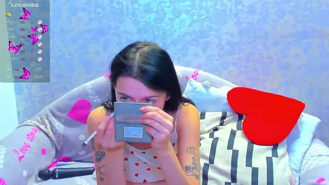 Snapshot of Vanessa_Florence chatting on 09-28-25, 01:22 Vanessa Florence online show from 09-28-25, 01:22