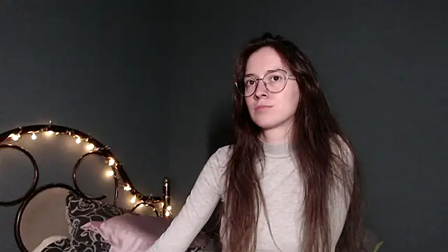 Snapshot of wow__kelly chatting on 09-18-25, 02:41 wow  kelly online show from 09-18-25, 02:41