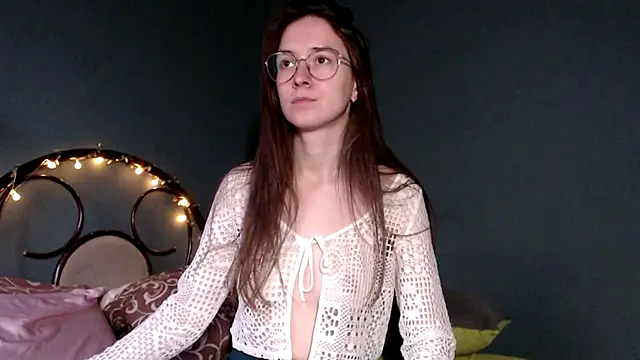 Snapshot of wow__kelly chatting on 10-05-25, 02:04 wow  kelly online show from 10-05-25, 02:04