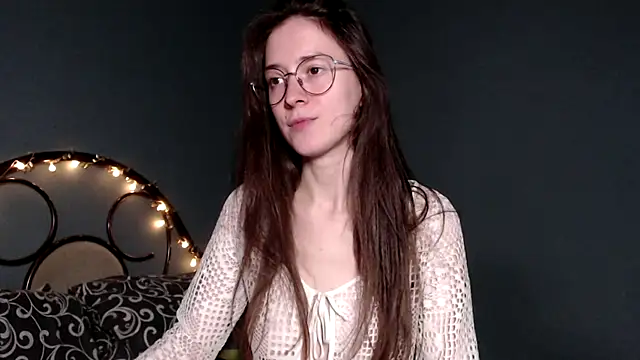 Snapshot of wow__kelly chatting on 10-18-25, 03:13 wow  kelly online show from 10-18-25, 03:13