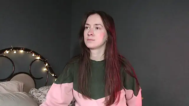 wow  kelly online show from 04-18-26, 02:32