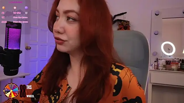 LilyVelvett online show from 10-02-25, 04:08