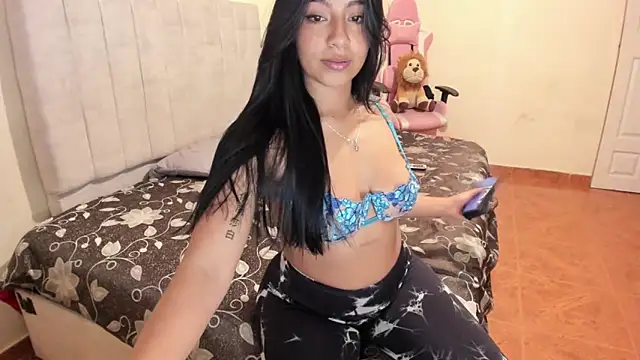 julieth hot69 online show from 12-17-24, 07:48