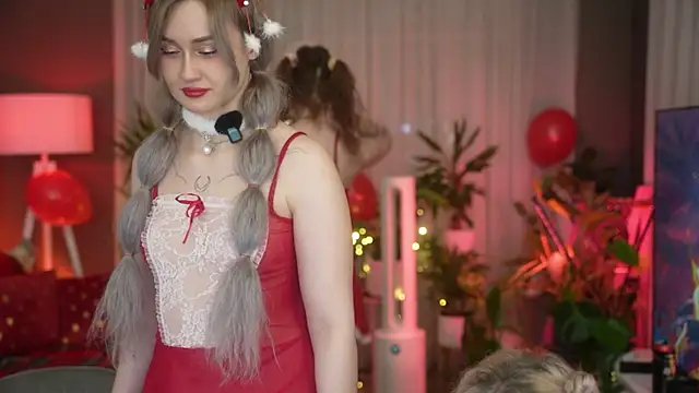 your favoritegirls online show from 12-21-25, 01:46