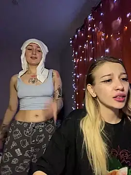 Dooubletroublee online show from 02-02-25, 10:28