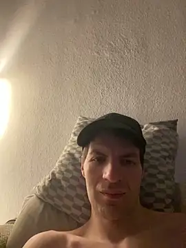 Snapshot of Ricoleckt chatting on 01-18-25, 10:06 Ricoleckt online show from 01-18-25, 10:06