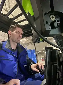 Snapshot of Ricoleckt chatting on 02-21-25, 10:07 Ricoleckt online show from 02-21-25, 10:07