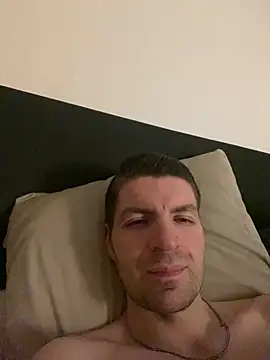 Snapshot of Ricoleckt chatting on 02-25-25, 09:57 Ricoleckt online show from 02-25-25, 09:57