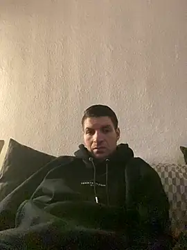 Snapshot of Ricoleckt chatting on 02-27-25, 08:31 Ricoleckt online show from 02-27-25, 08:31