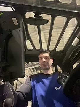 Snapshot of Ricoleckt chatting on 03-06-25, 02:51 Ricoleckt online show from 03-06-25, 02:51