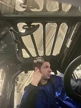 Snapshot of Ricoleckt chatting on 03-11-25, 06:21 Ricoleckt online show from 03-11-25, 06:21