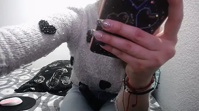 Luna girlhot  online show from 02-11-25, 07:38