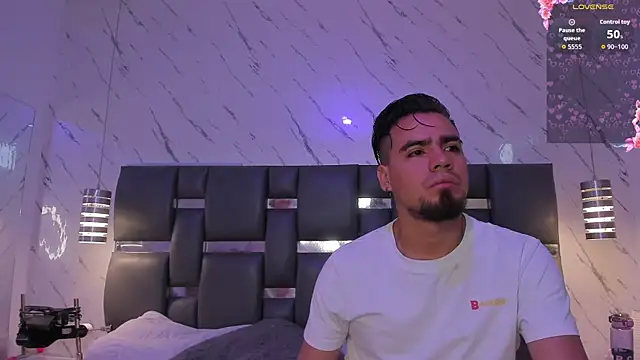 PittAndLunaa online show from 04-23-26, 12:29