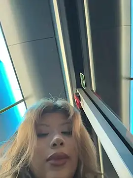 Snapshot of jackelinuh chatting on 01-31-26, 08:40 jackelinuh online show from 01-31-26, 08:40