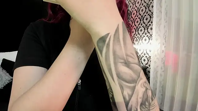 Adeelinee online show from 09-22-25, 07:38