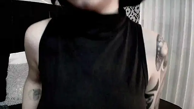 Adeelinee online show from 10-25-25, 08:03