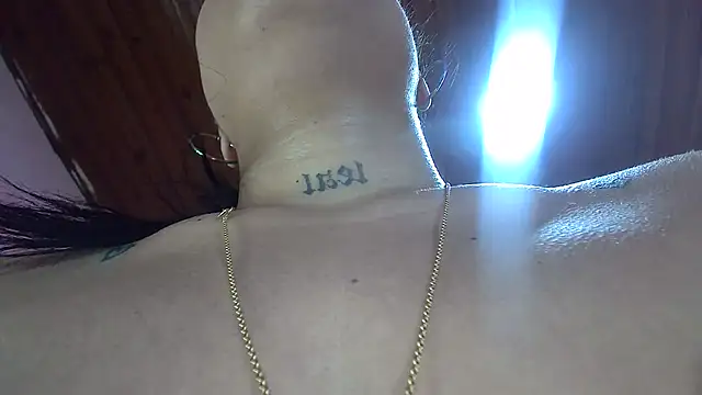 white sexy  online show from 02-20-25, 09:11