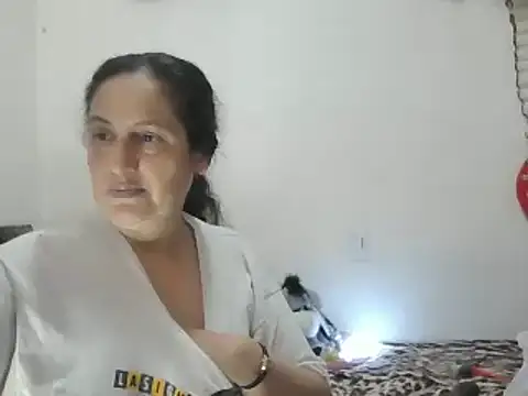 ximenajimenez online show from 02-02-25, 04:48