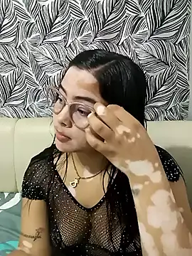 Shirley 23 online show from 03-01-26, 03:19