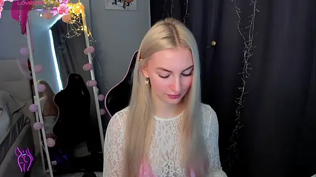 Kimmy powell online show from 03-24-26, 03:00