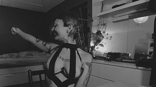 god x girl online show from 12-12-24, 07:26