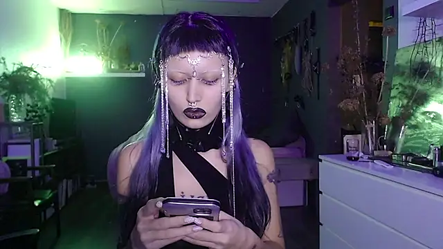 god x girl online show from 12-17-24, 06:53