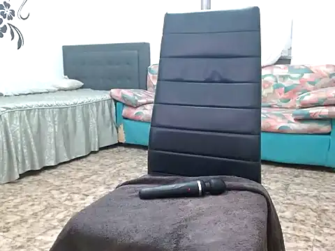 danasantoreal online show from 11-10-25, 04:28