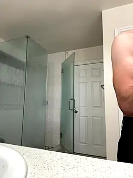 El Gizmo online show from 09-15-25, 07:41