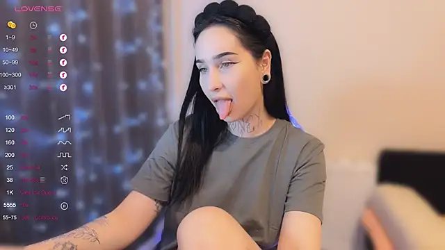 AnastasiaSun online show from 10-18-25, 03:35