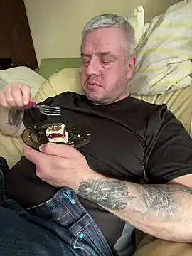 Evolite123 online show from 03-15-25, 04:21