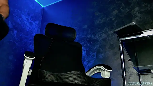 juliusmasters online show from 03-09-26, 08:24