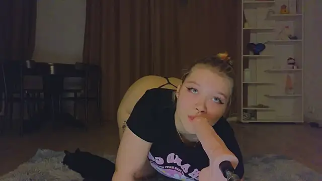 Snapshot of May_aster chatting on 09-28-25, 08:36 May aster online show from 09-28-25, 08:36