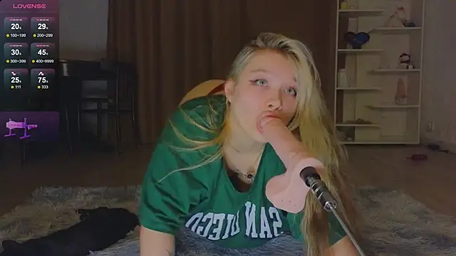 Snapshot of May_aster chatting on 09-29-25, 08:46 May aster online show from 09-29-25, 08:46