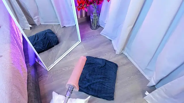 charloottee 1 online show from 02-24-25, 08:38