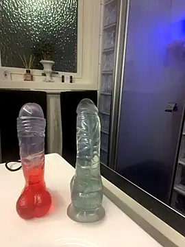 Snapshot of QueenMelissa80 chatting on 10-23-25, 05:55 QueenMelissa80 online show from 10-23-25, 05:55