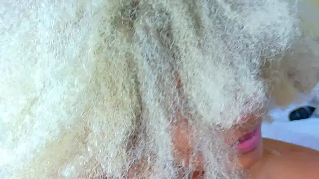 Snapshot of Squirter_pussybomb chatting on 12-11-24, 10:03 Squirter pussybomb online show from 12-11-24, 10:03