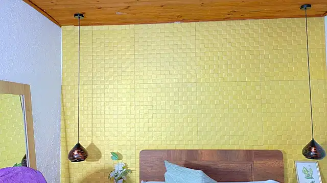 Snapshot of Squirter_pussybomb chatting on 12-12-24, 03:21 Squirter pussybomb online show from 12-12-24, 03:21